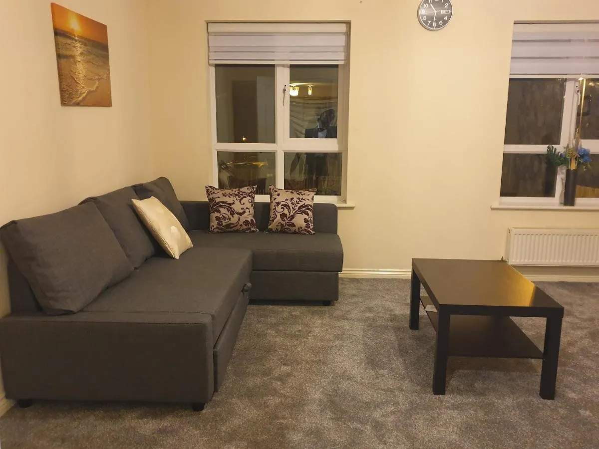 Apartment Cheerful 4 Bedroom Townhouse With Free Parking Newcastle upon Tyne