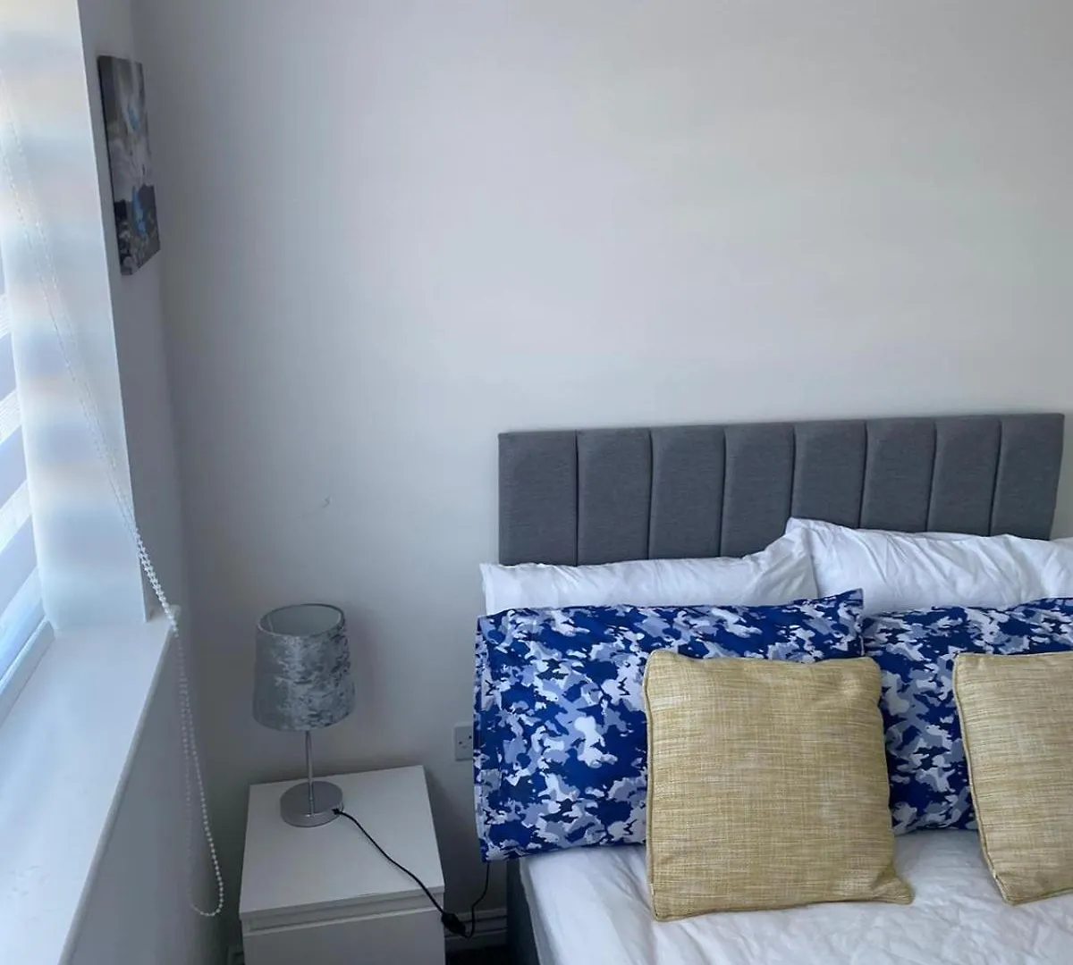 Cheerful 4 Bedroom Townhouse With Free Parking Newcastle upon Tyne Apartment
